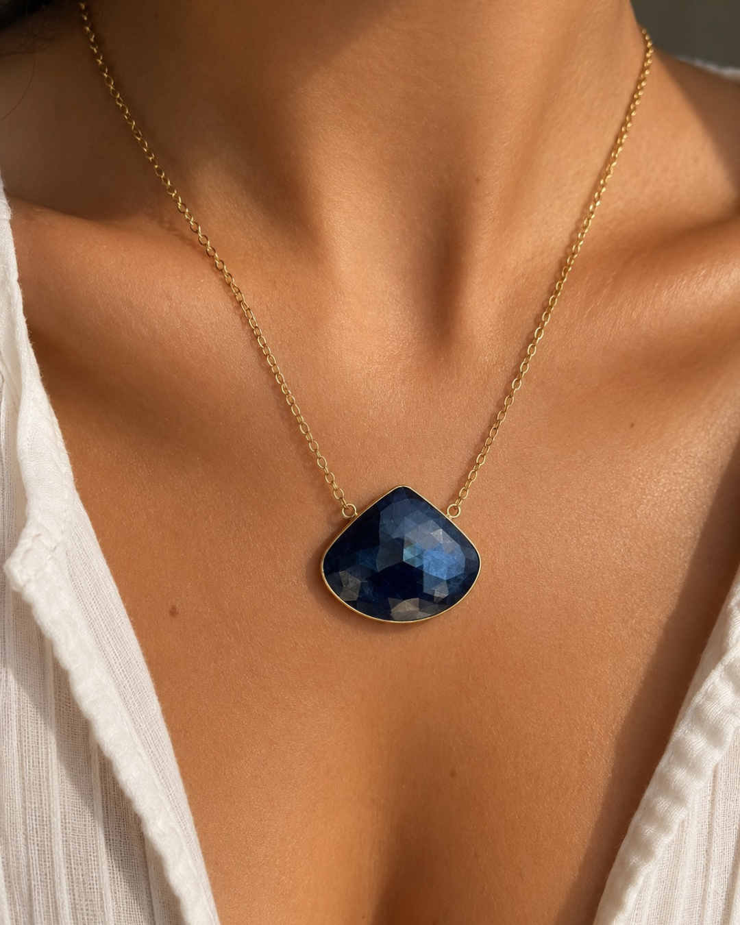 BLUE SAPPHIRE NECKLACE