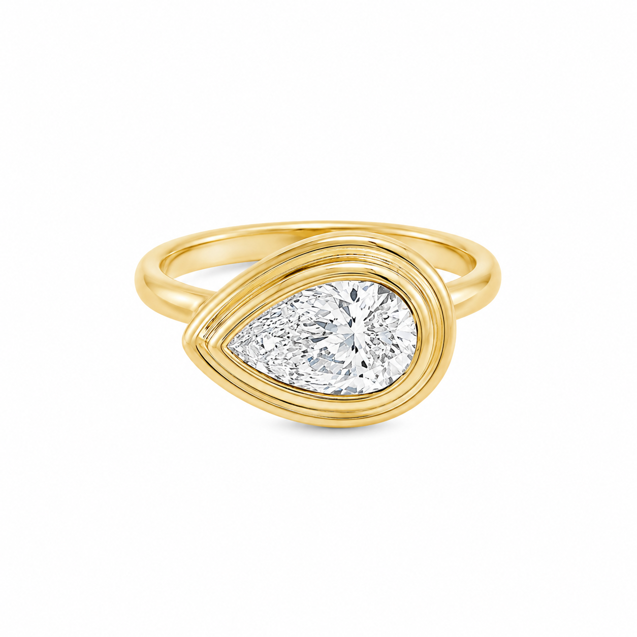 LAB PEAR DOUBLE BEZEL DIAMOND PINKY RING