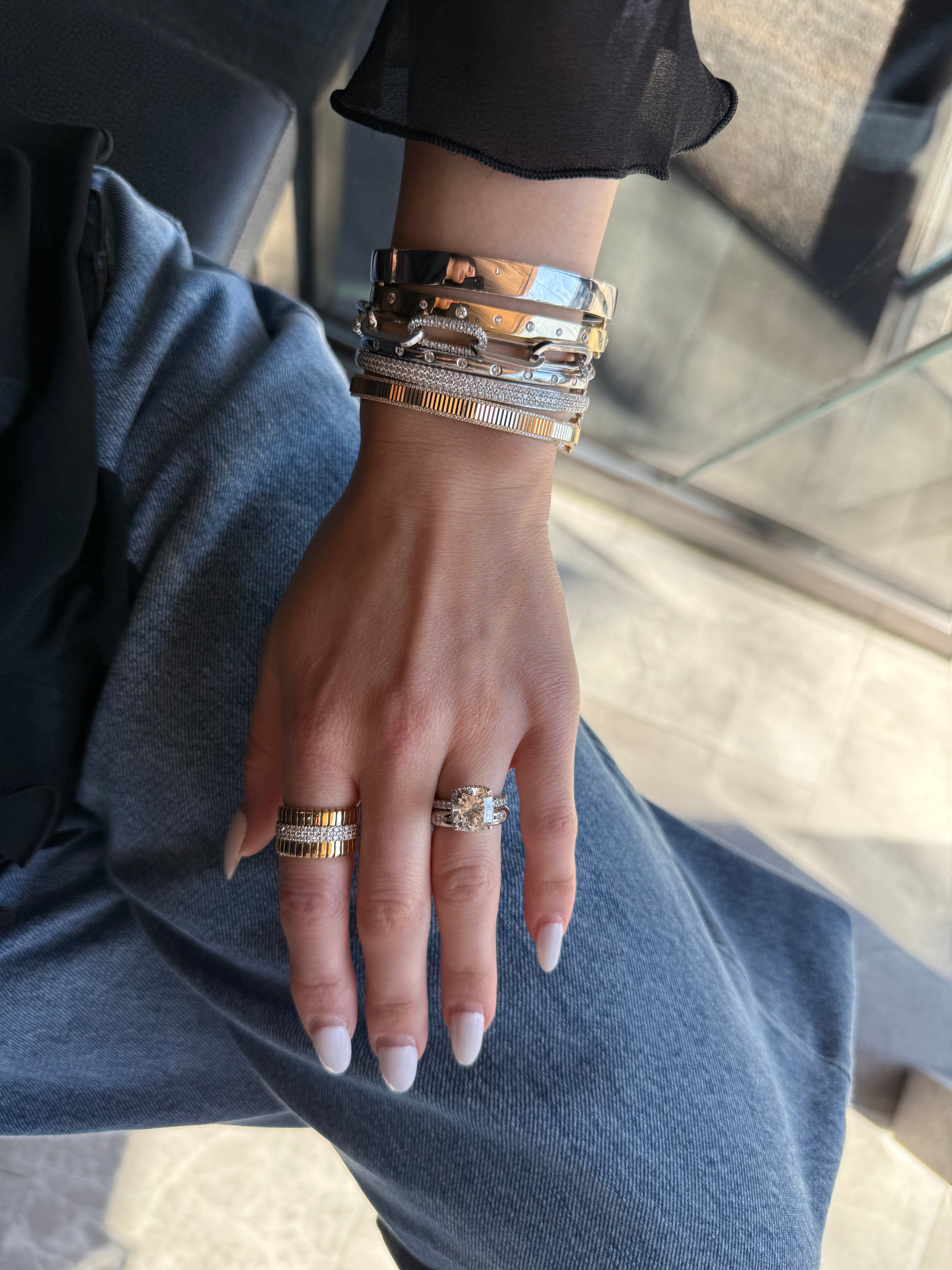 RIBBED DIAMOND BAND