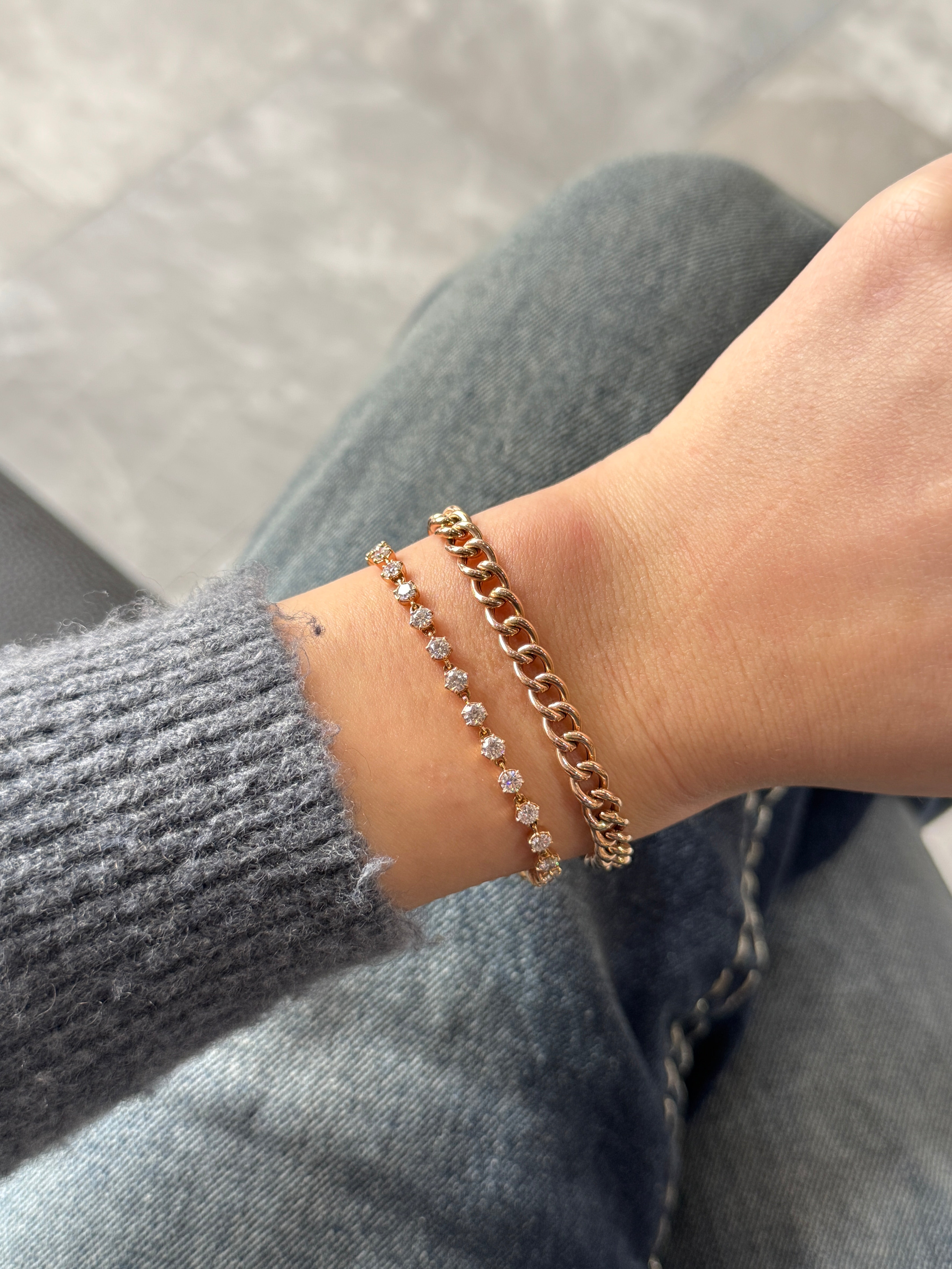 CURB LINK BRACELET