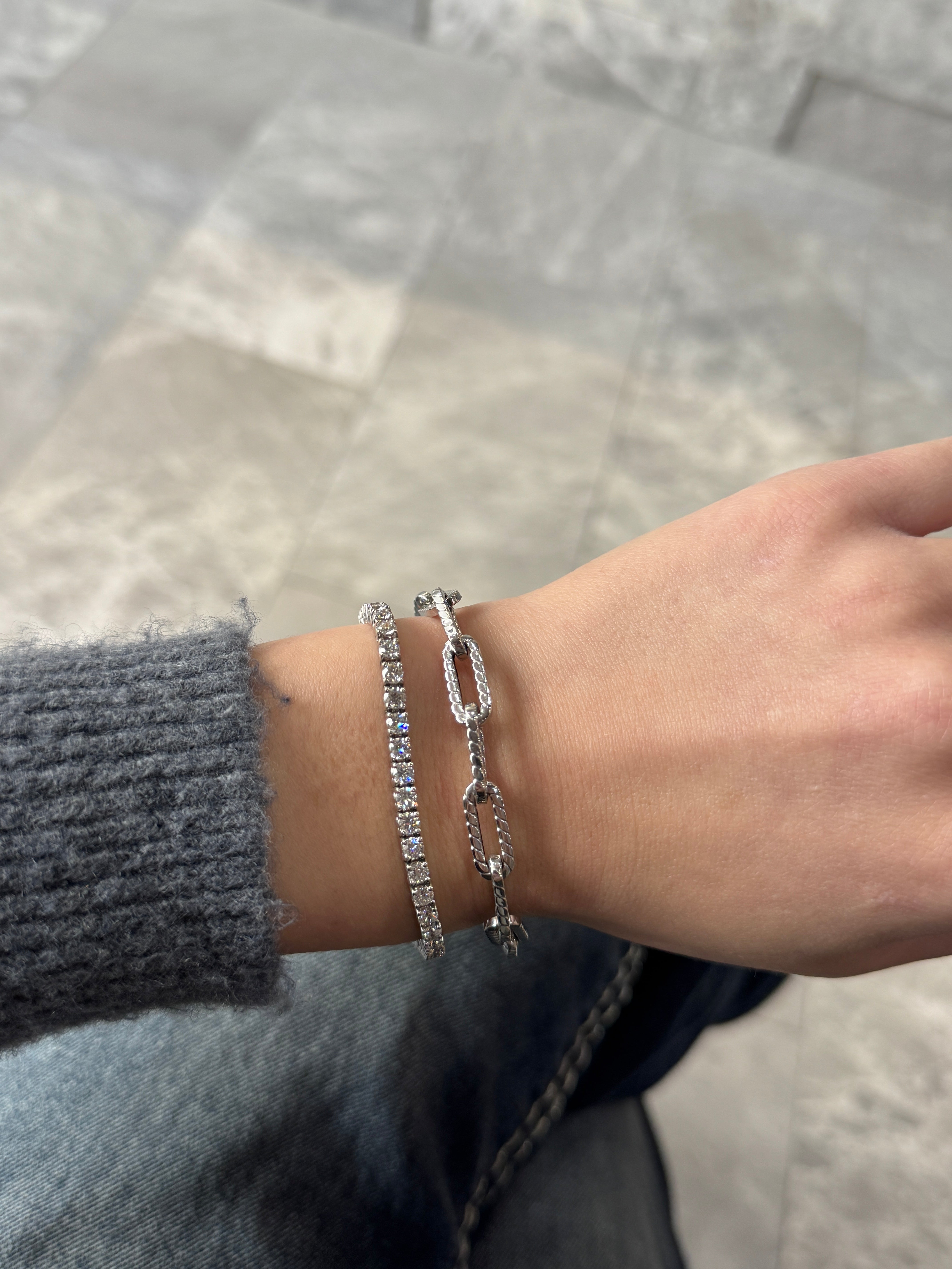 RIDGED OVAL LINK BRACELET