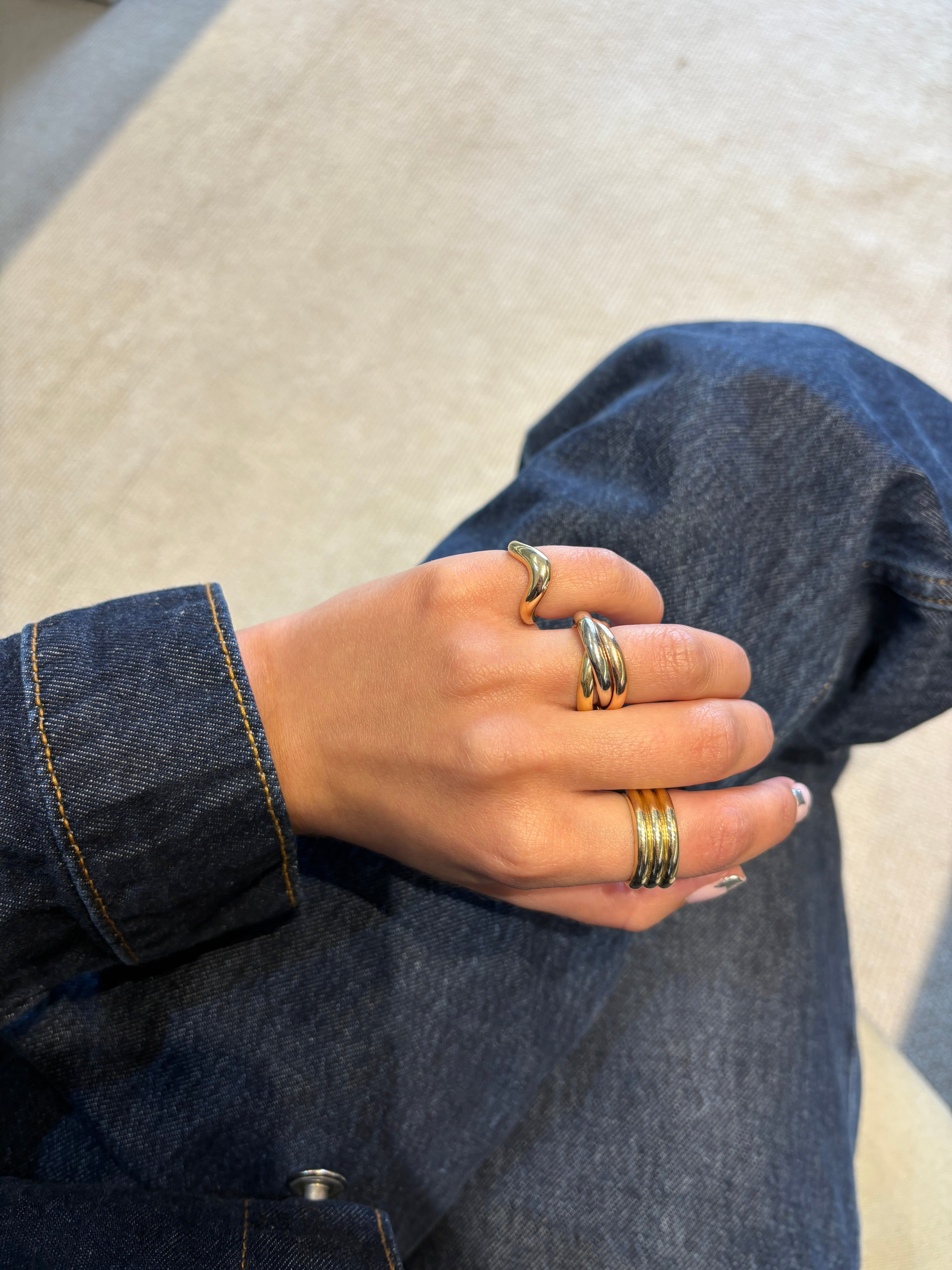 WAVE RING