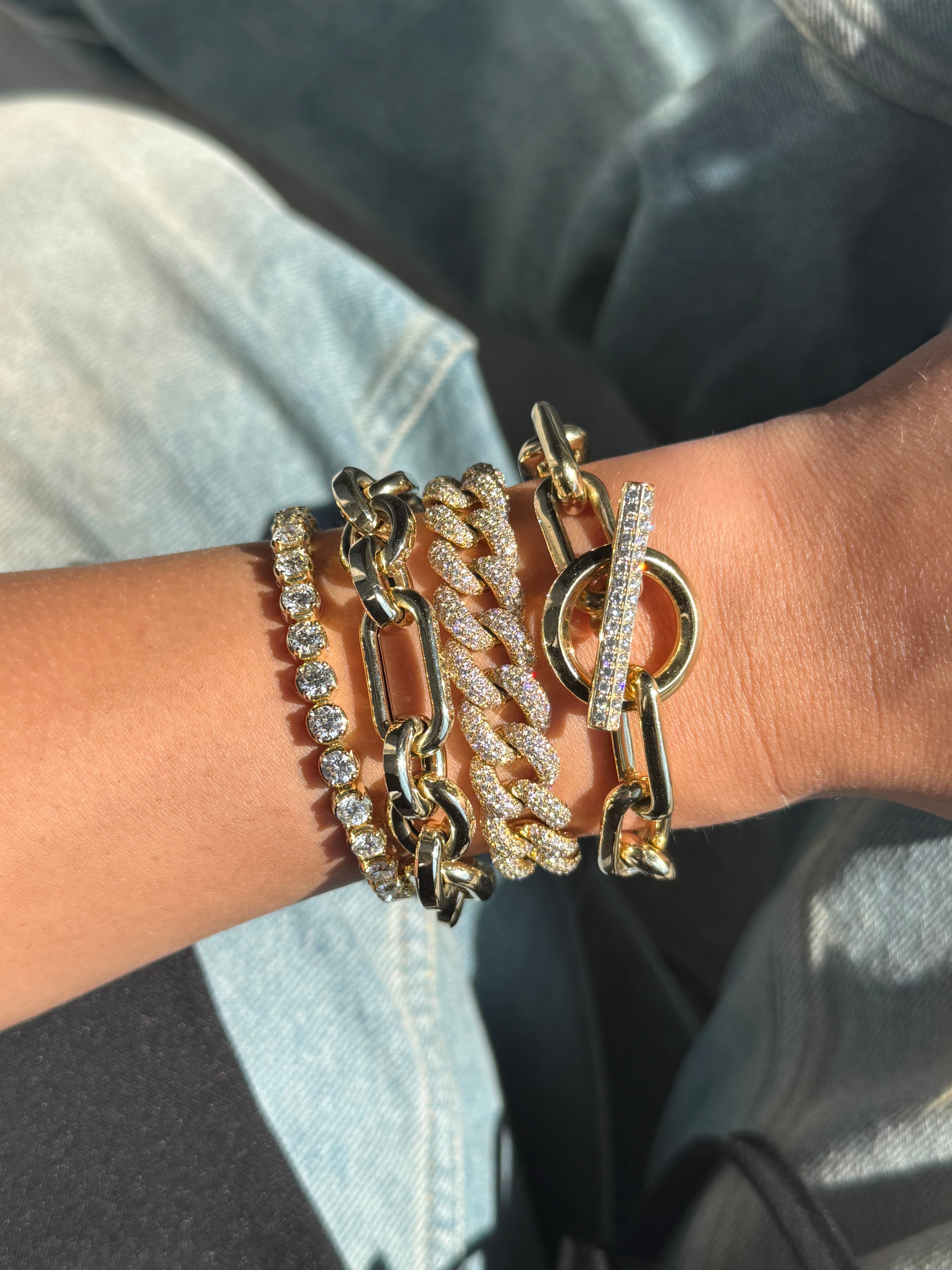 DIAMOND TOGGLE BRACELET