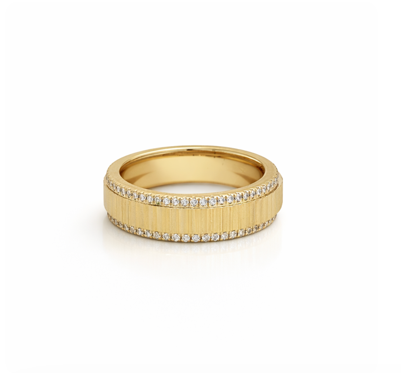 TEXTURED DIAMOND PINKY RING