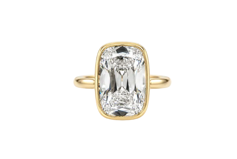 ELONGAED LAB CUSHION CUT DIAMOND BEZEL-SET ENGAGMENT RING