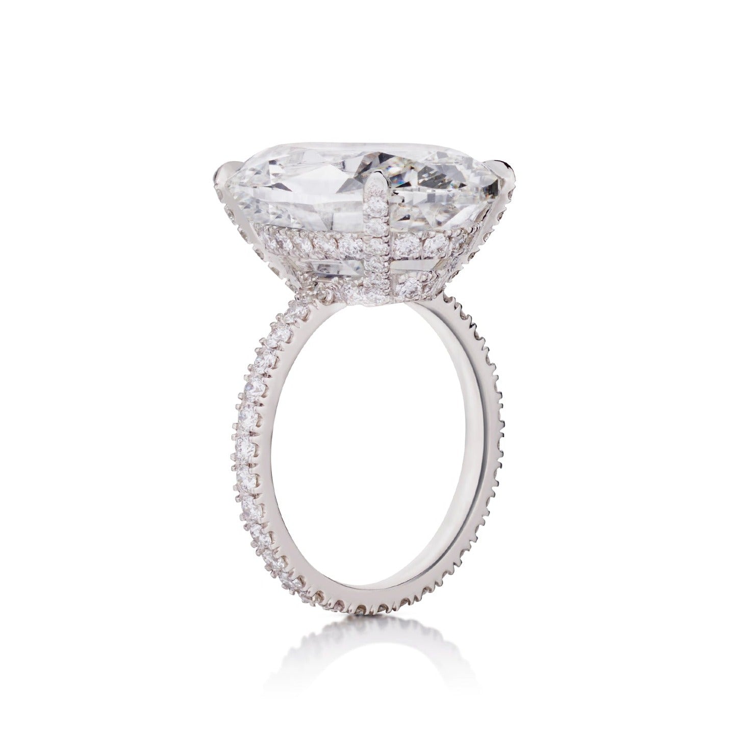 OVAL CUT DIAMOND RING
