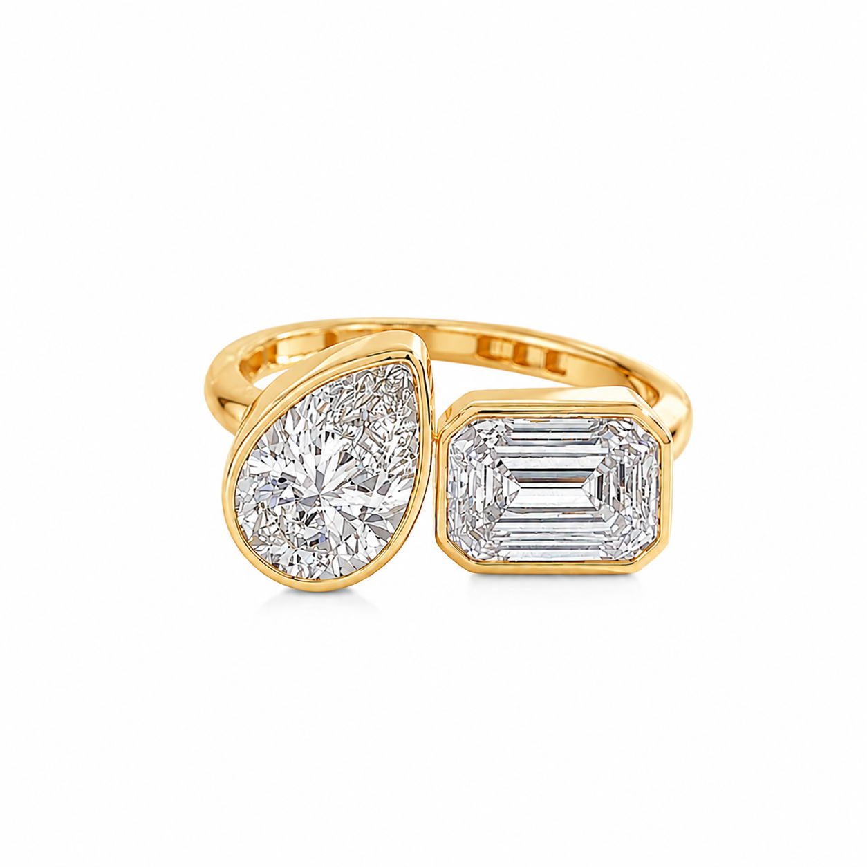 LAB TOI ET MOI PEAR & EMERALD DIAMOND PINKY RING