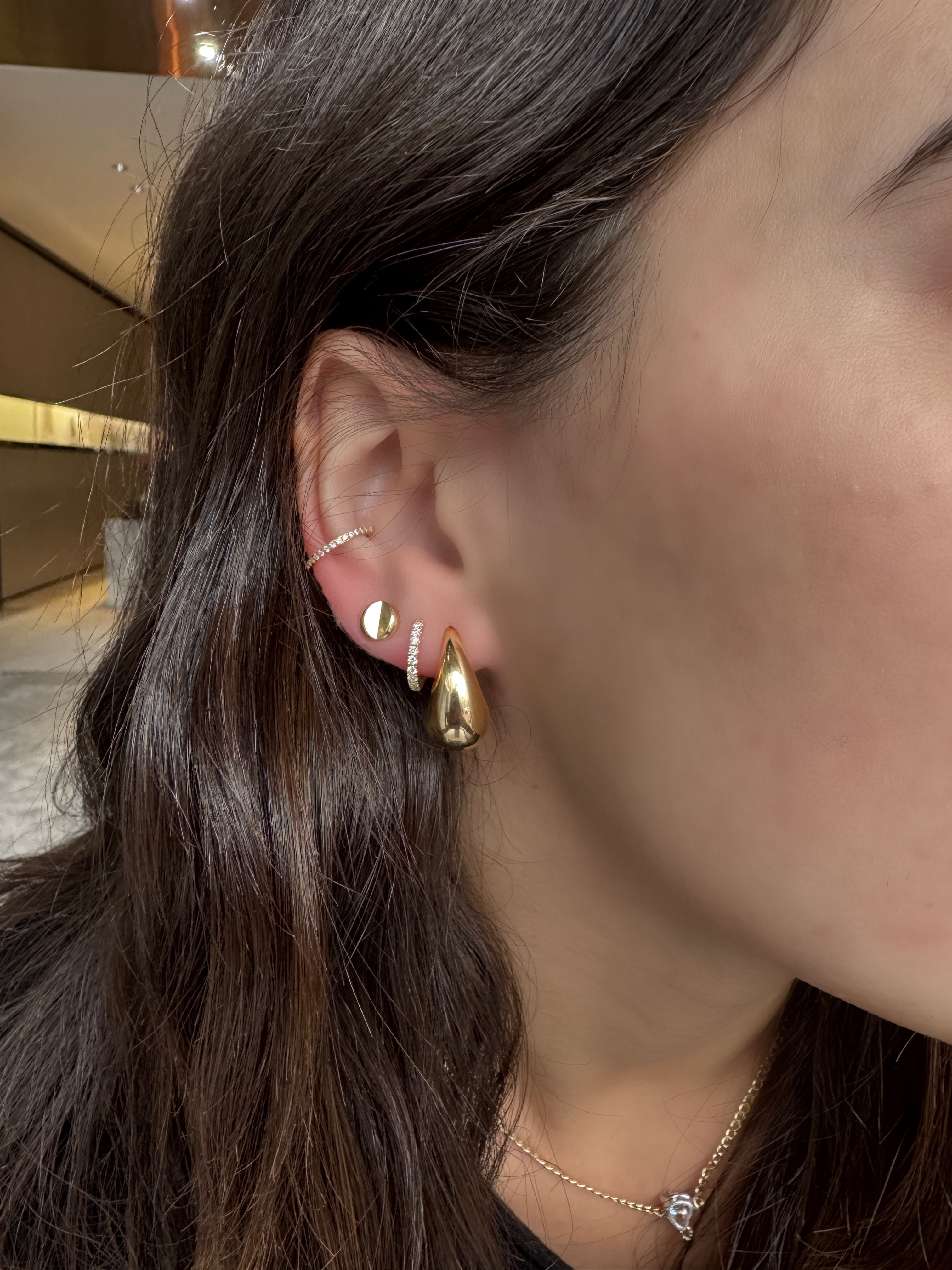 GOLD GROOVE STUDS