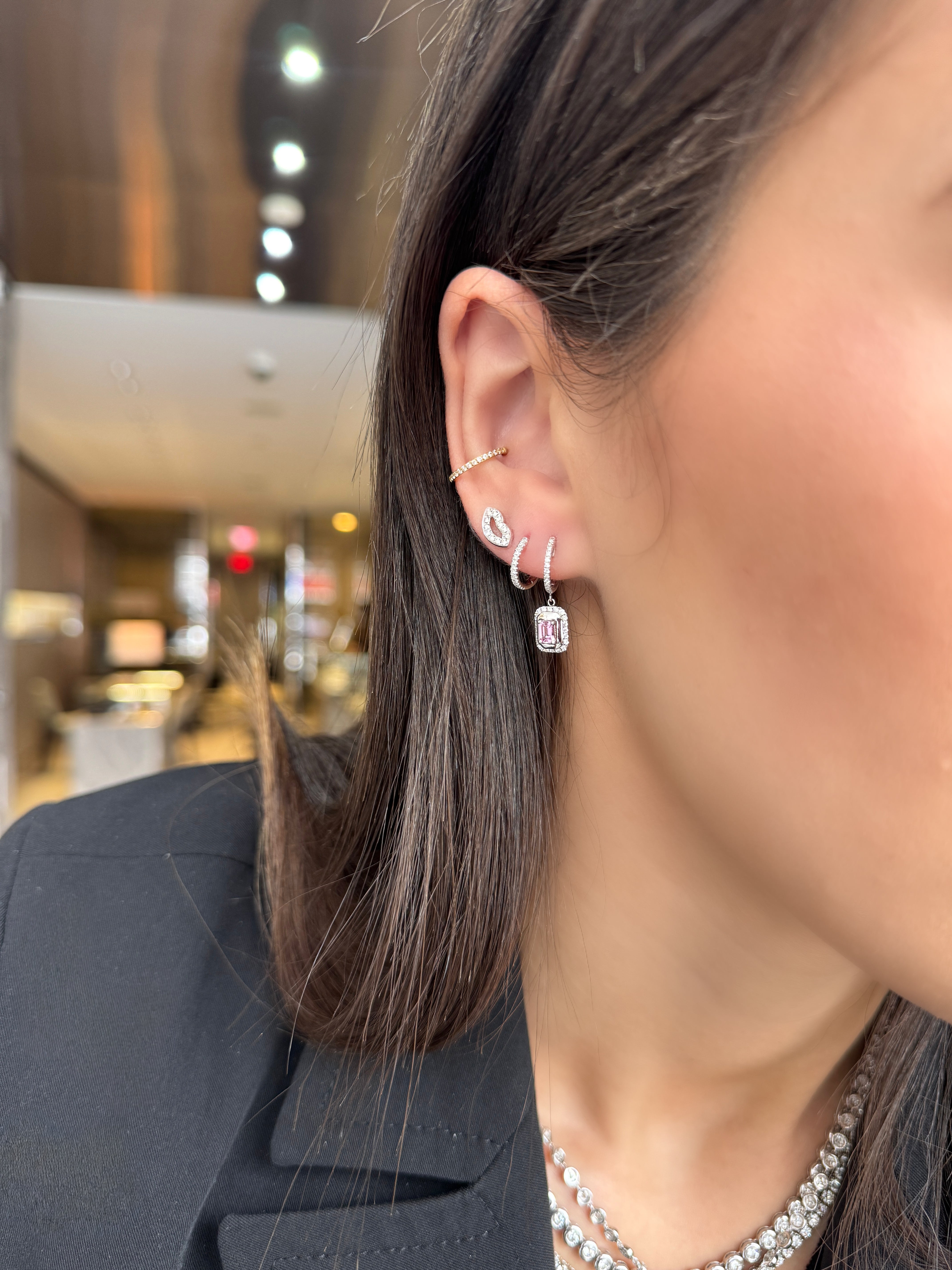 DIAMOND SINGLE LIP STUD