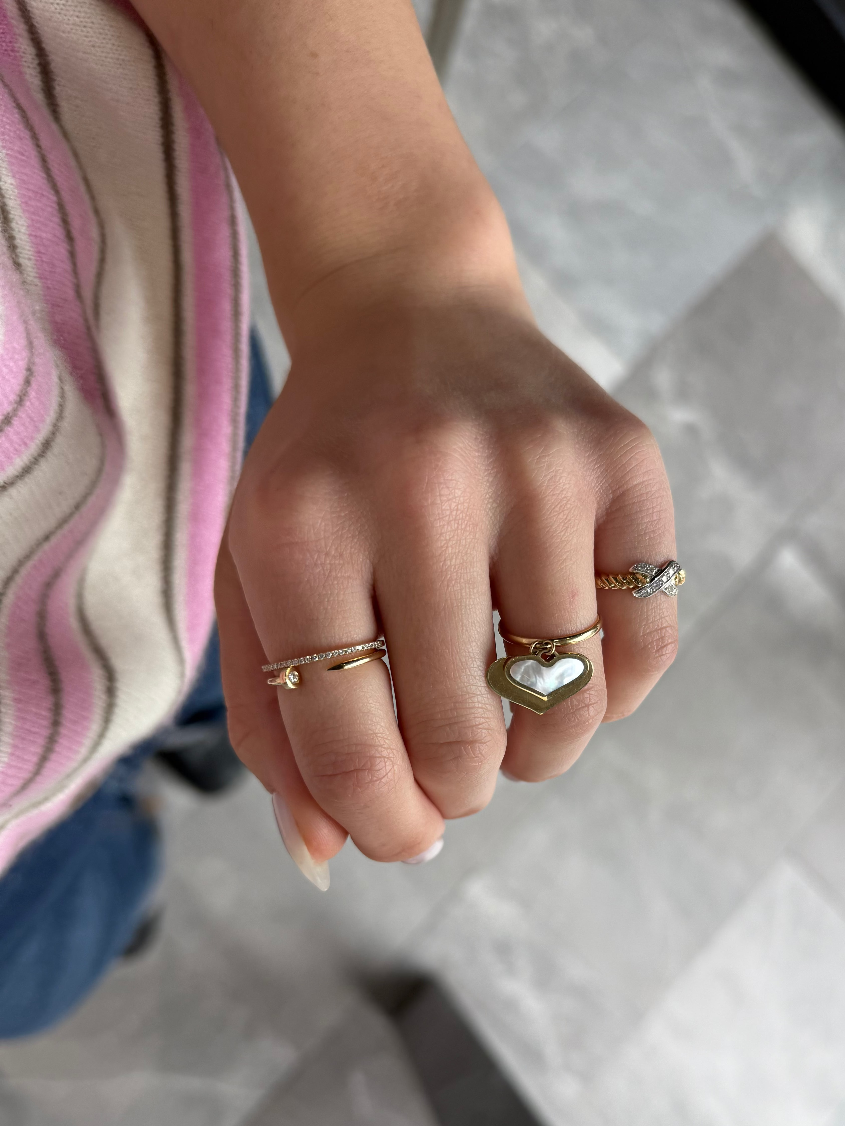 NAIL RING WITH DIAMOND