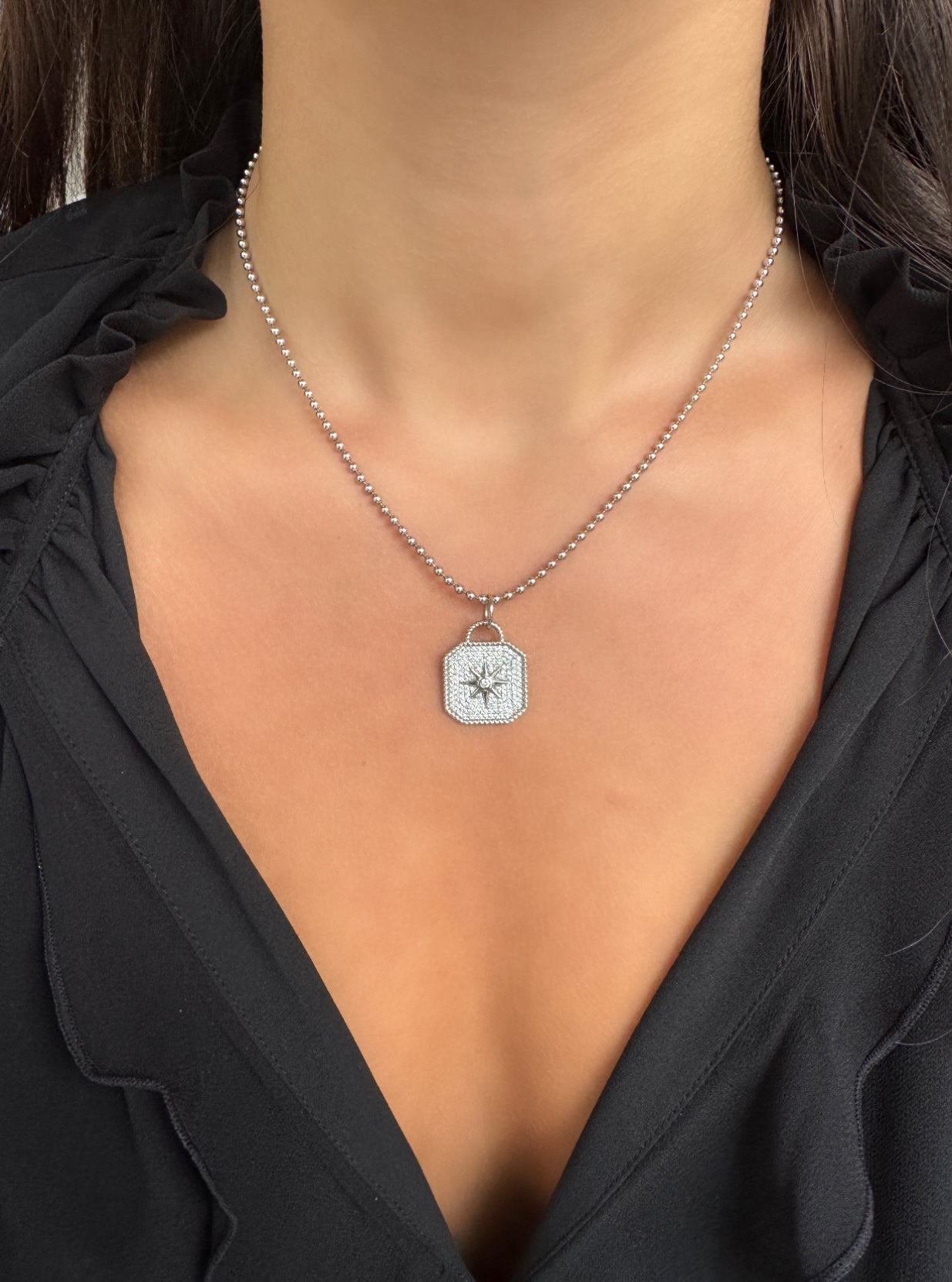 PAVÉ DIAMOND STARBURST CHARM