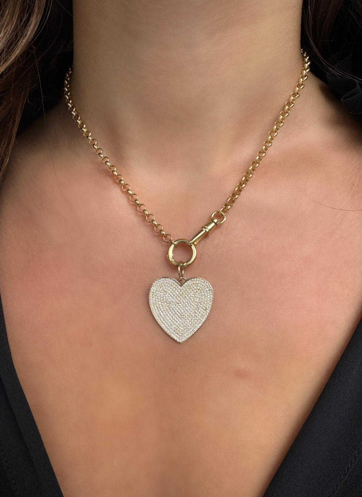 PAVÉ DIAMOND HEART CHARM