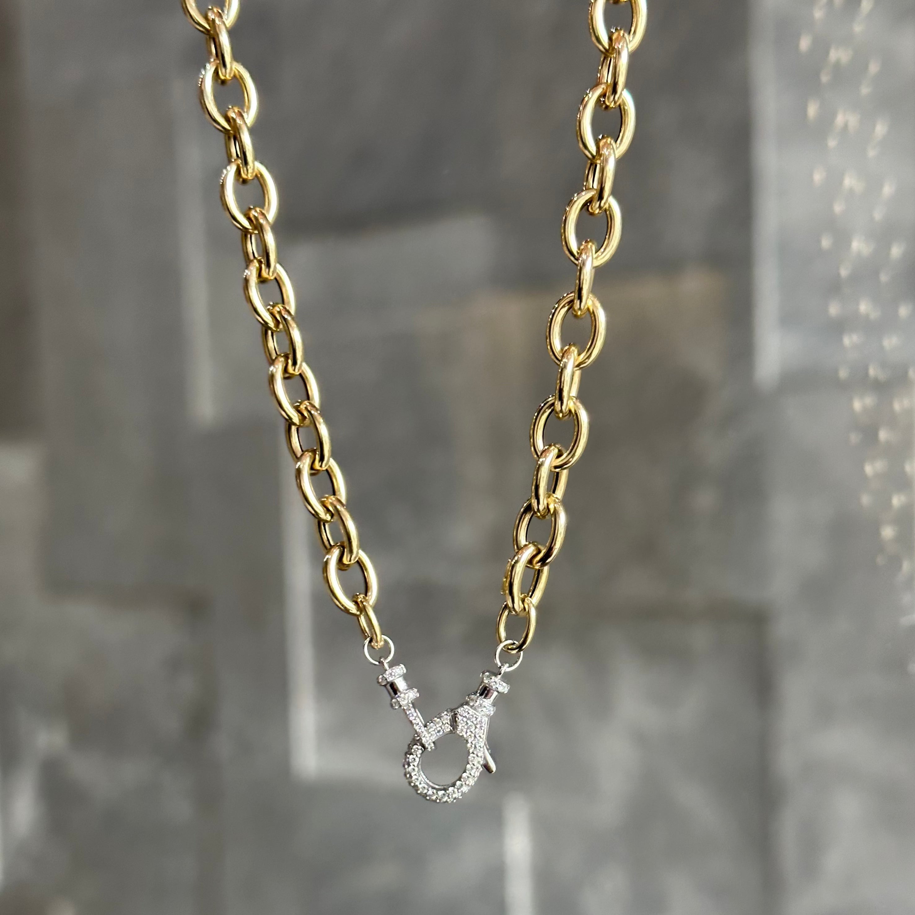 ROUND LINK CHAIN WITH DIAMOND CLASP NECKLACE