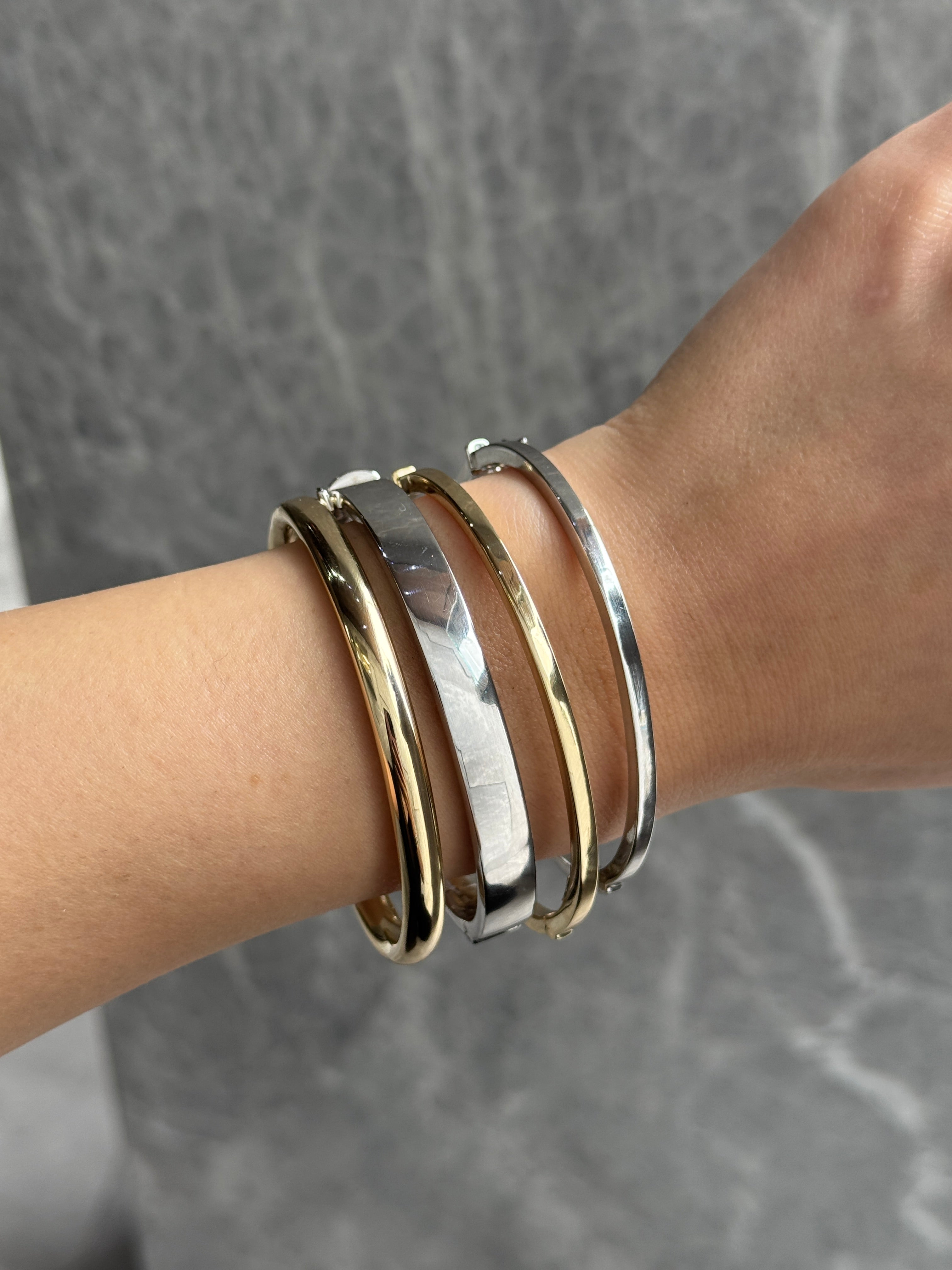 GOLD BANGLE