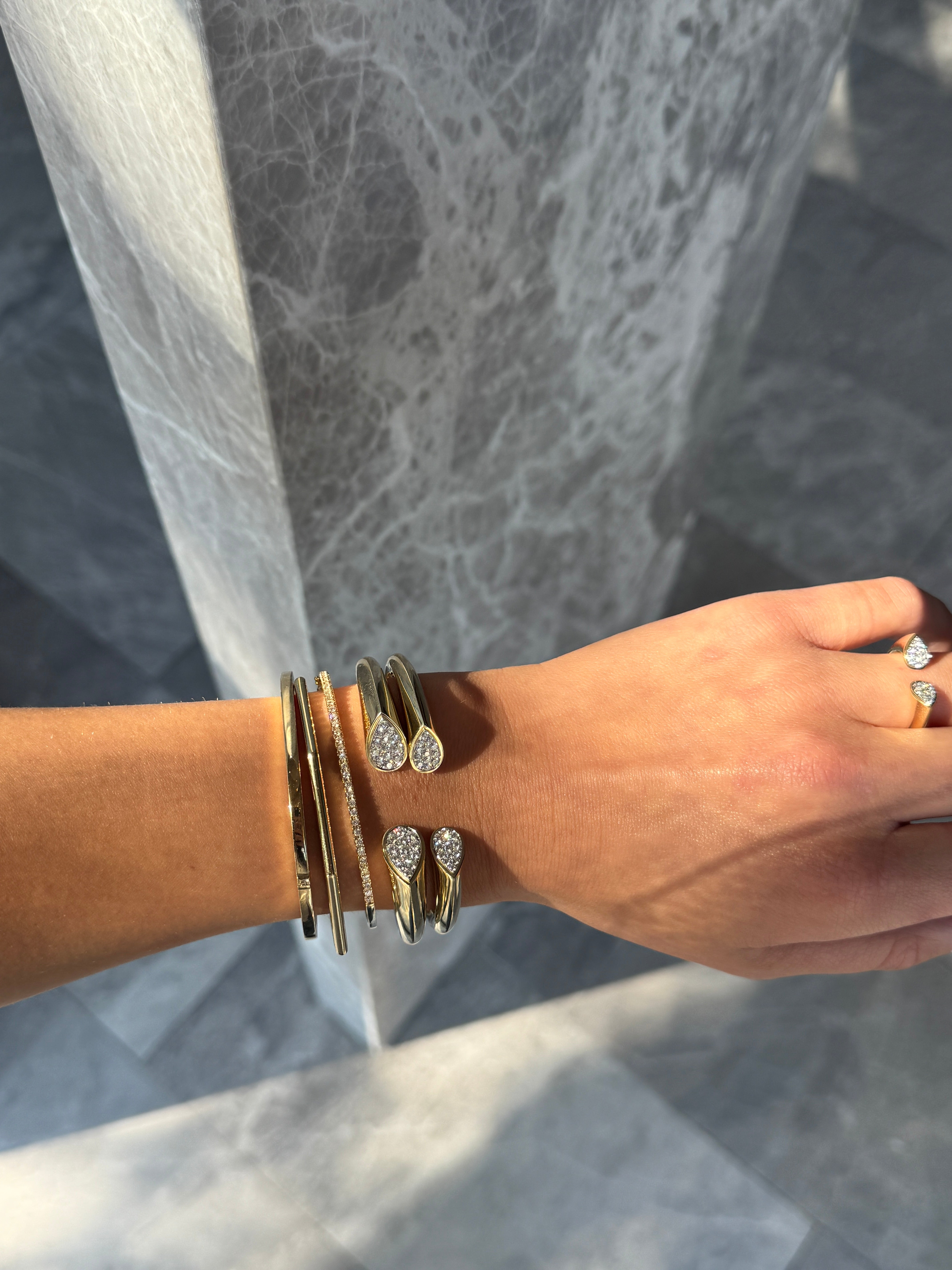 OPEN DIAMOND EDGE BANGLE