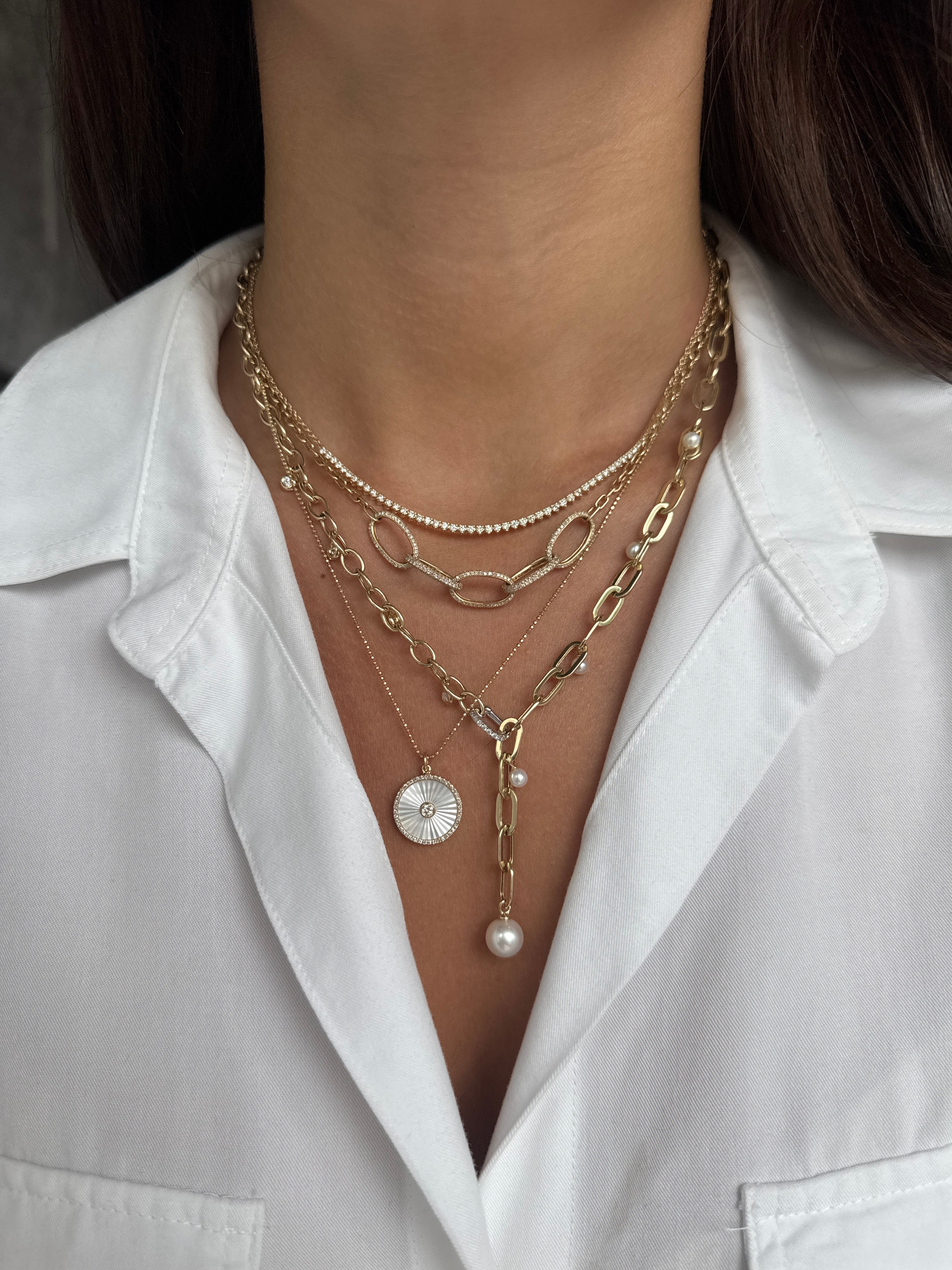 DIAMOND & MOTHER OF PEARL DISC NECKLACE