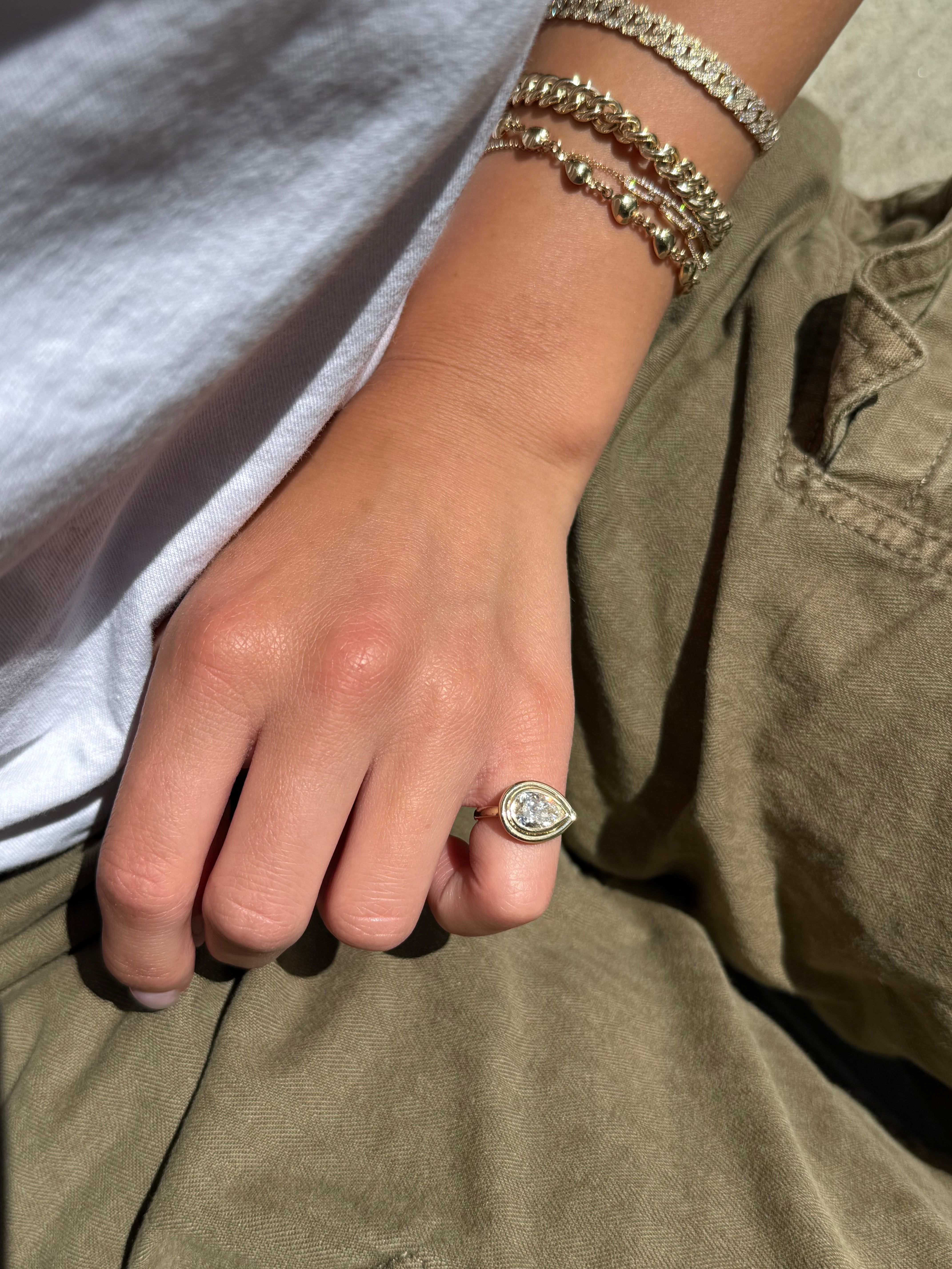 LAB PEAR DOUBLE BEZEL DIAMOND PINKY RING