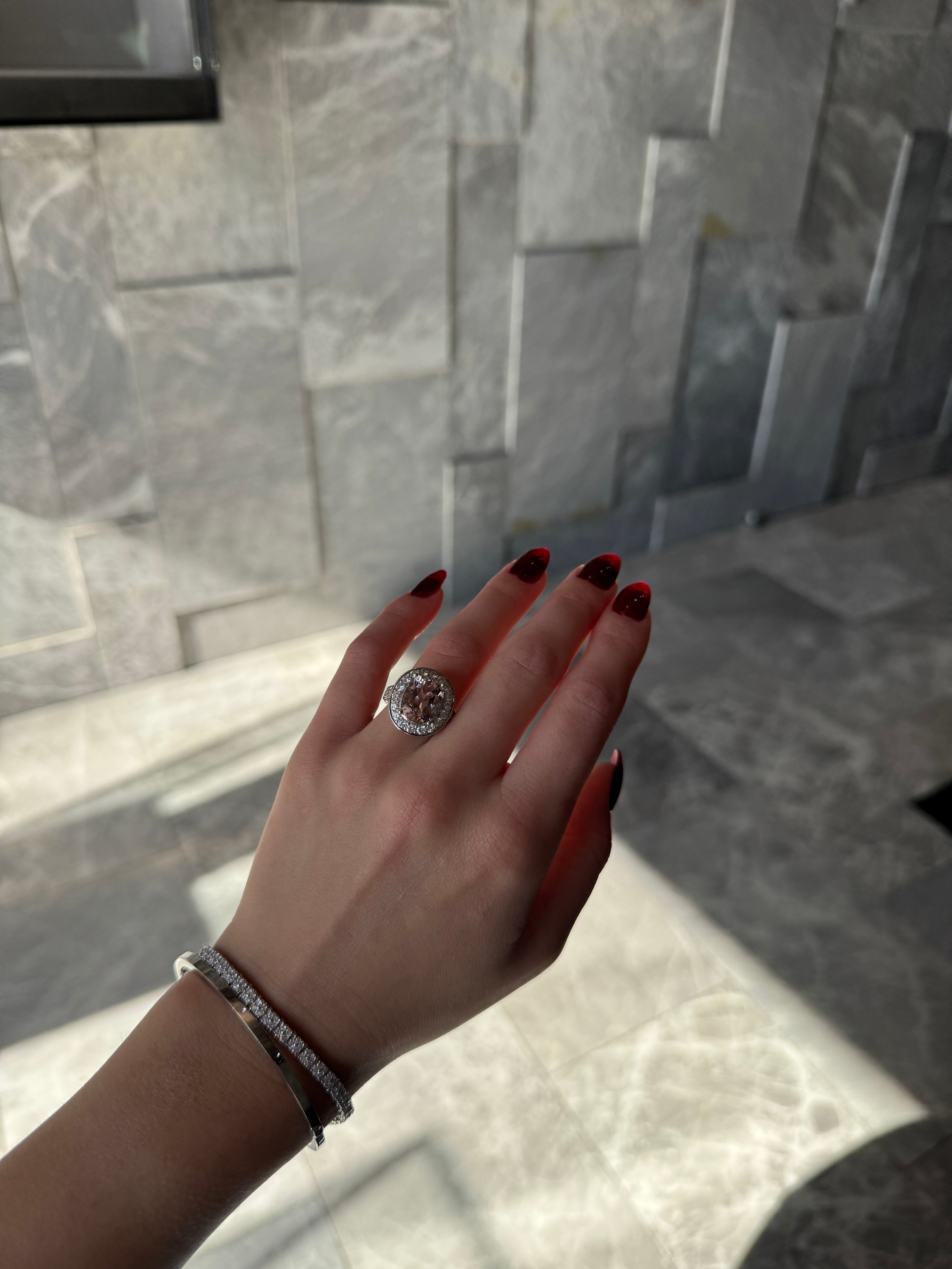 MORGANITE & DIAMOND STATEMENT RING