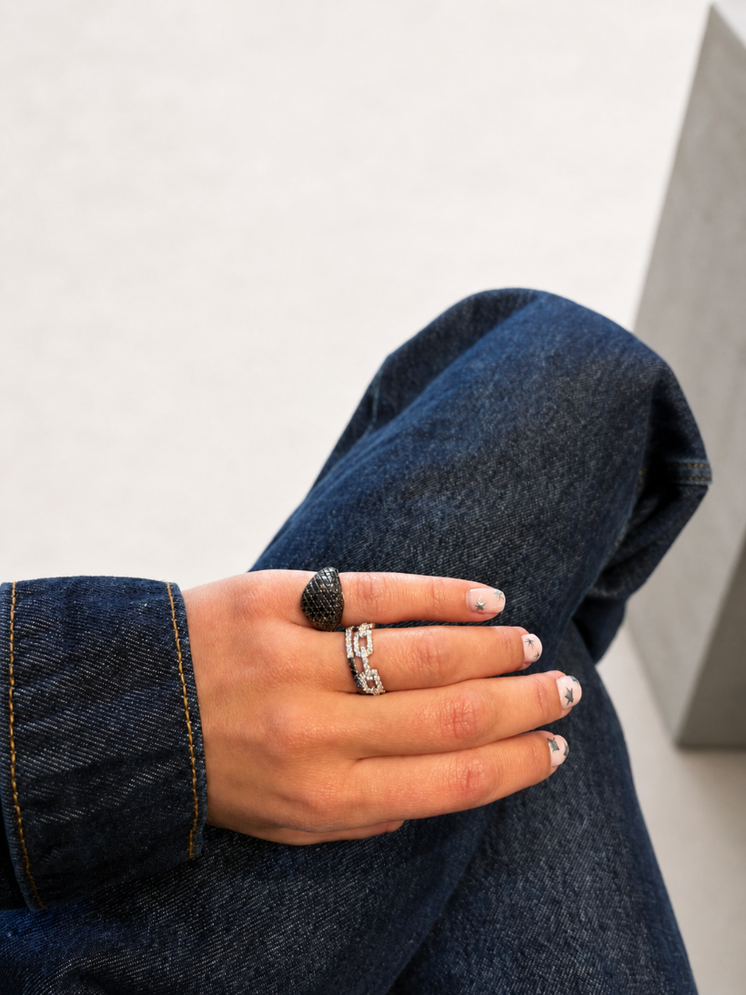 HALF & HALF BLACK & WHITE DIAMOND RING
