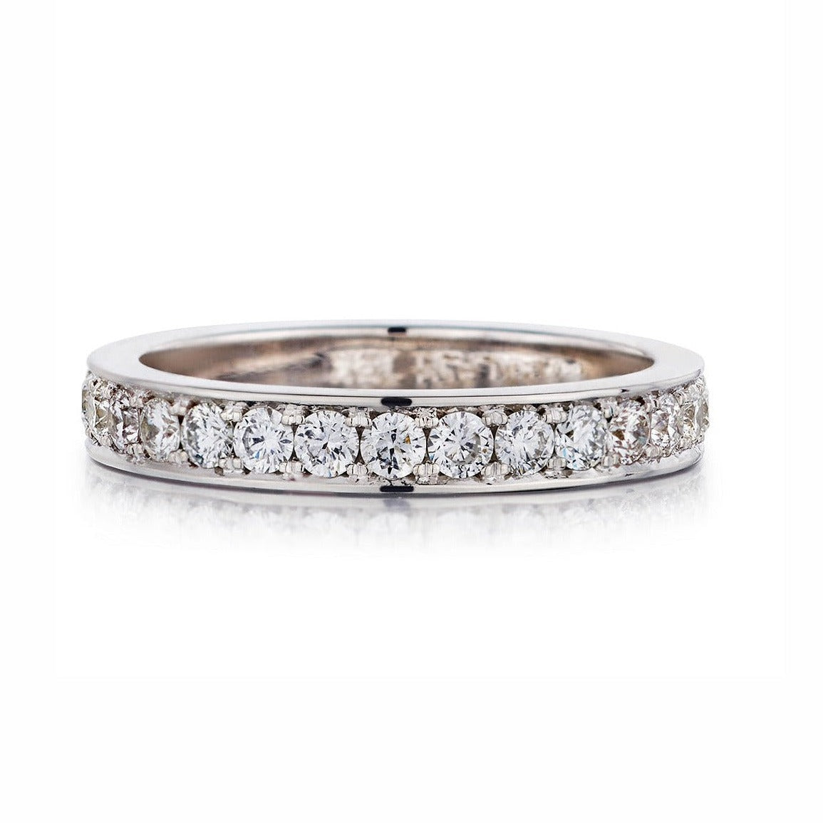 Shared Claw Round Brilliant Cut Diamond Band