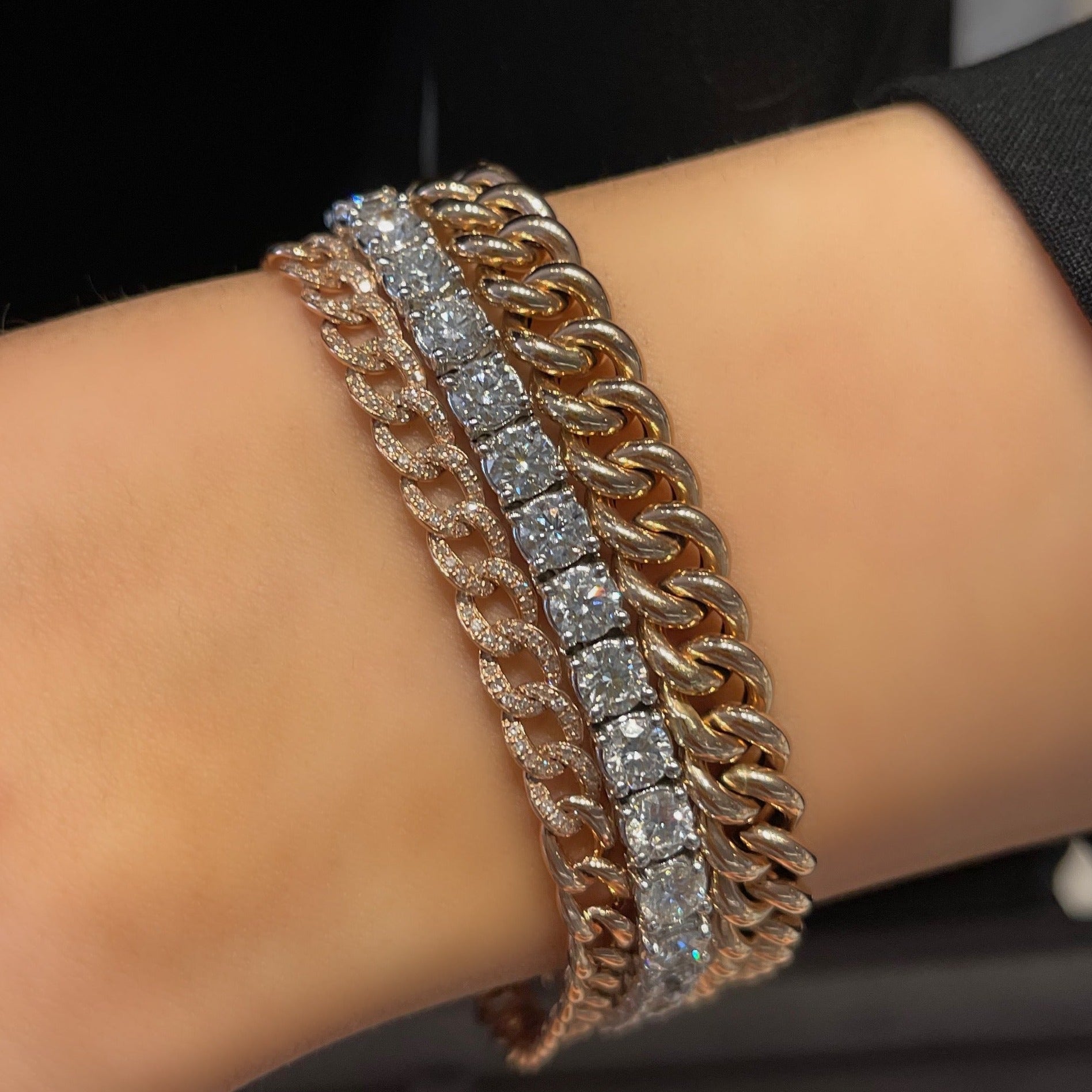 DIAMOND CURB LINK CHAIN BRACELET