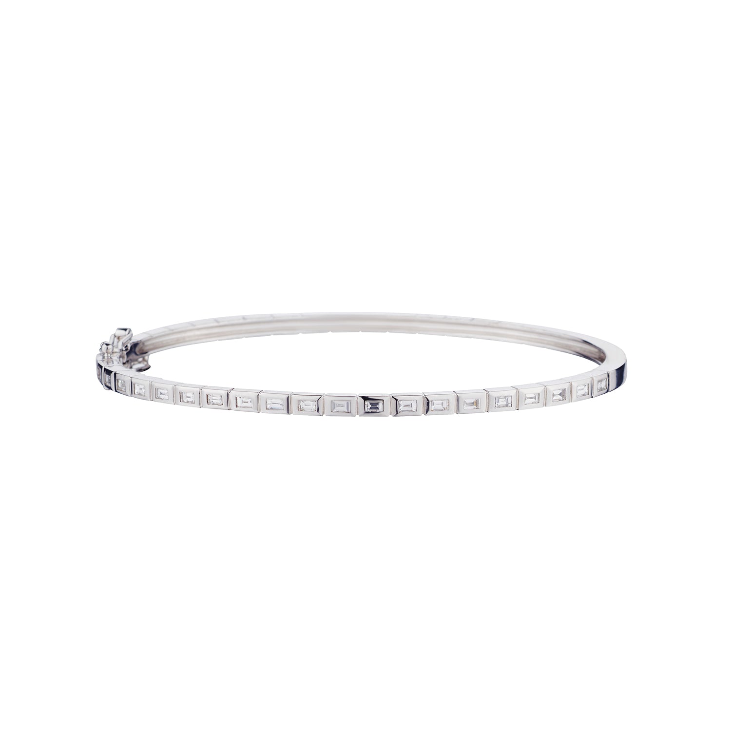 BAGUETTE DIAMOND BANGLE